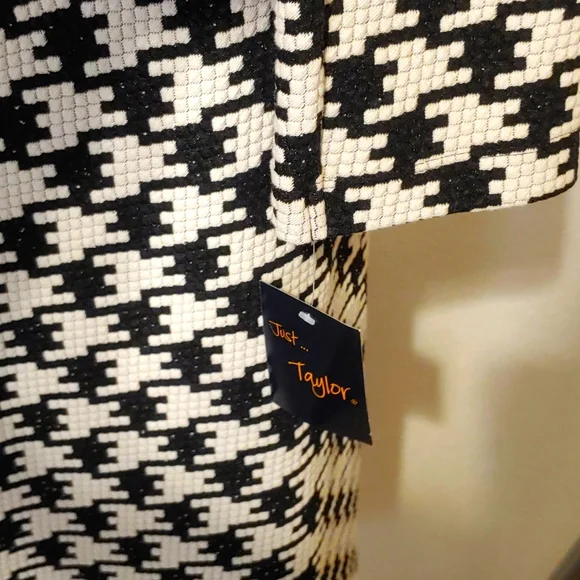 Mod dress with 3/4 sleeves - Picture 3 of 8